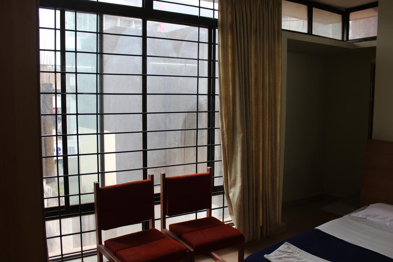 Hotel Suvarn Mandir 벨가움 외부 사진
