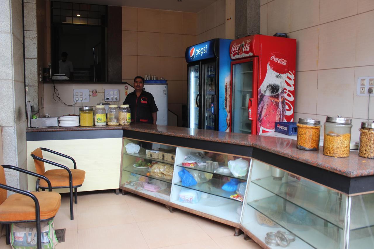 Hotel Suvarn Mandir 벨가움 외부 사진